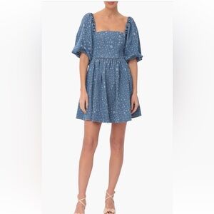 Avec Les Files Heart Puff Sleeve
Babydoll Minidress